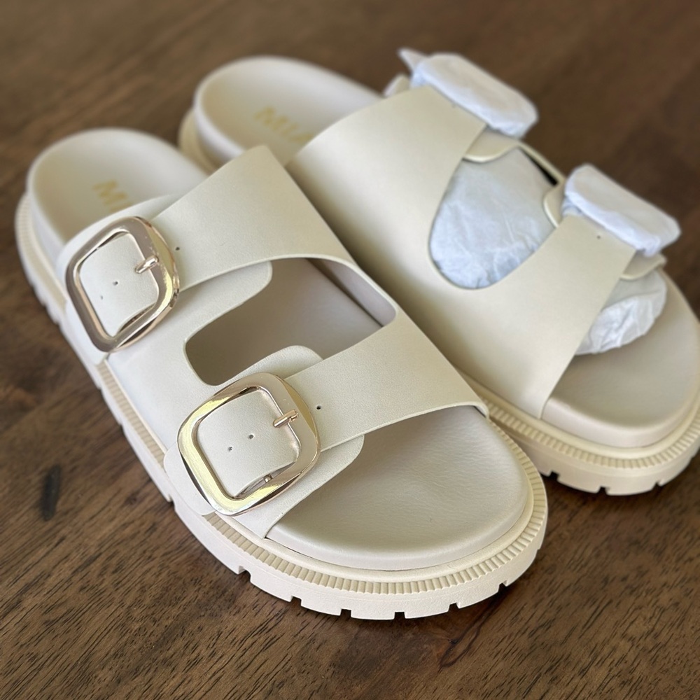 Women’s Mia Cream Buckle Sandals